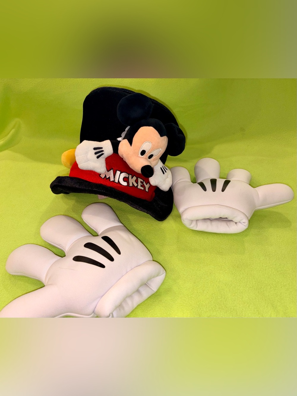 Disney Parks Mickey Mouse Plush Pop-Out Top Hat & Costume Big Gloves Lot Adult